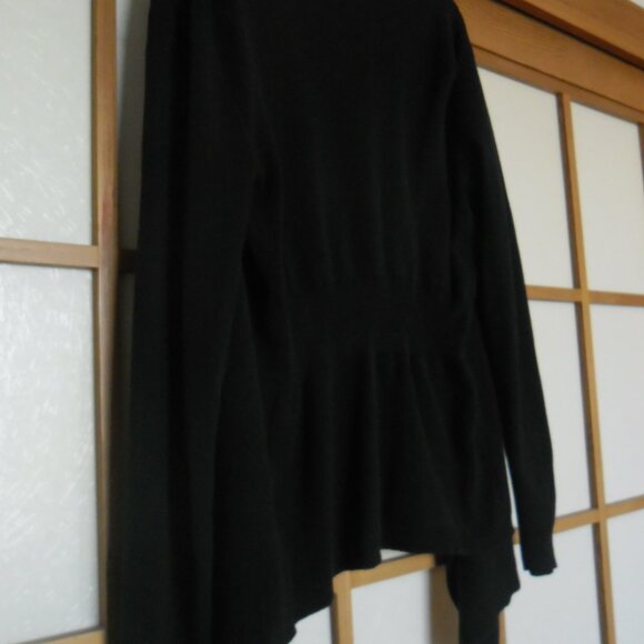 Black cardi-wrap. 100% cotton. Medium fit. Perfect for fall. - Picture 3 of 5